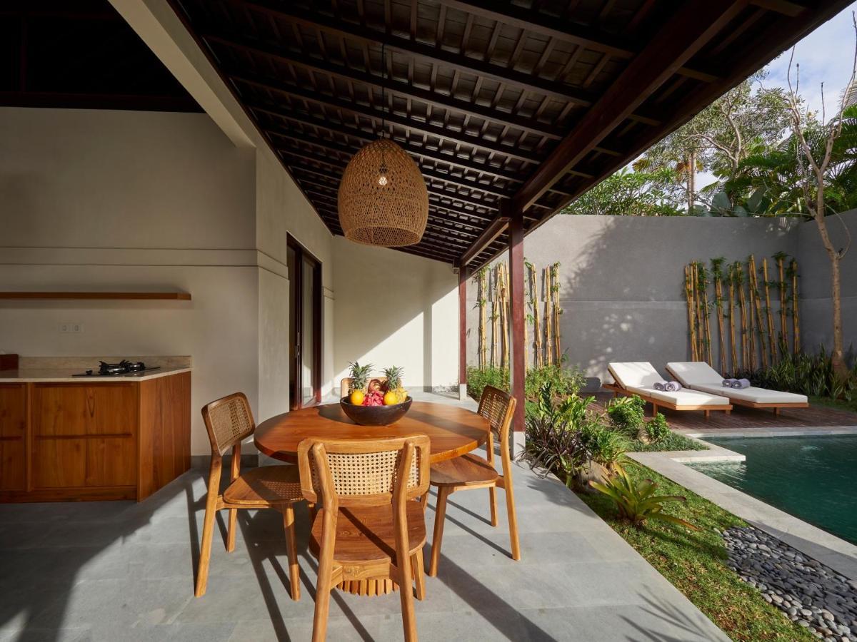 Bumbak Park Villas Canggu Exterior foto