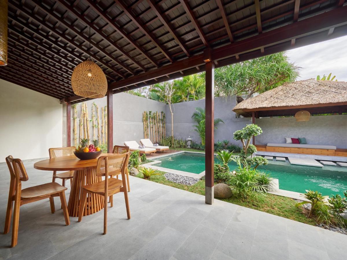 Bumbak Park Villas Canggu Exterior foto